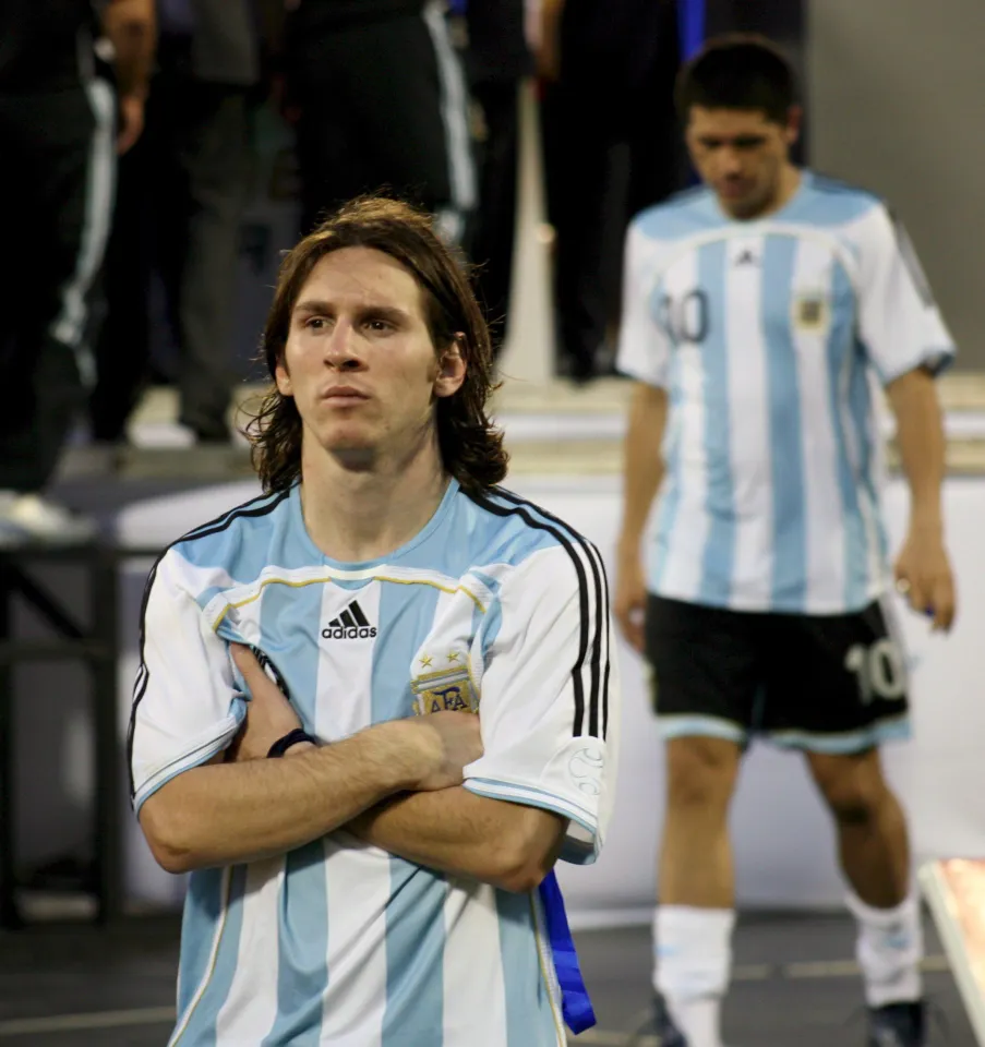 A 20-year-old Messi, arms folded, after losing the 2007 Copa América final to Brazil